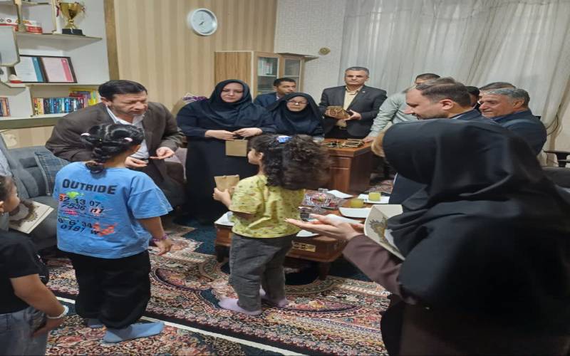 سرکشی رئیس‌کل دادگستری بوشهر از مرکز نگهداری دختران بهزیستی و تجلیل از خیرین نیک اندیش