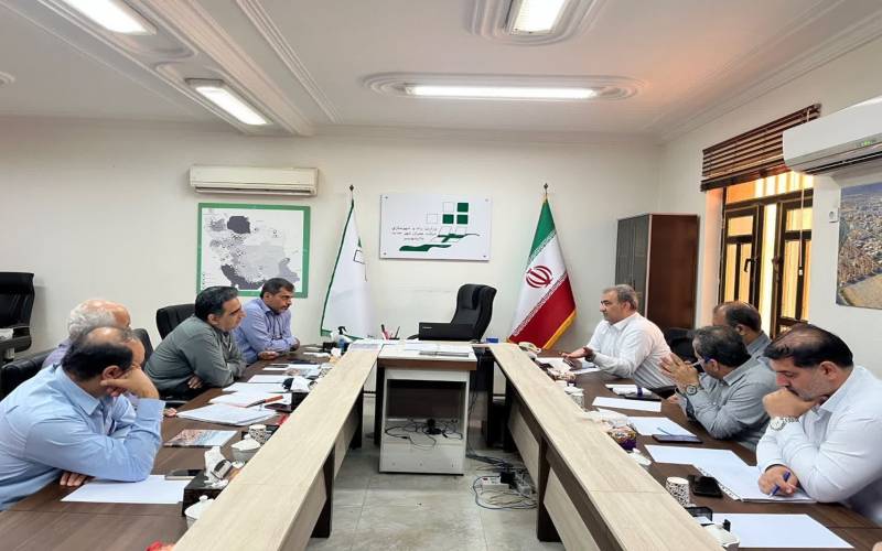 تأمین مسکن خانوارهای کم‌برخوردار در کانون رایزنی مسئولان استان بوشهر