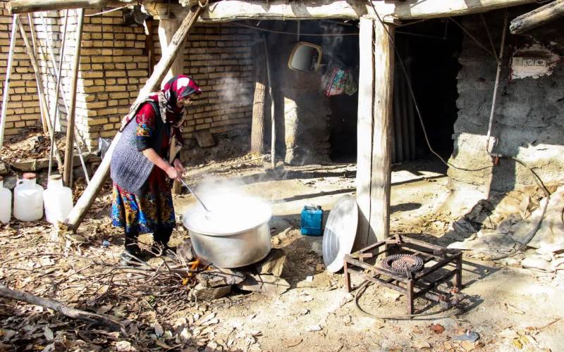 در6 ماه نخست سال 1403 تعداد 209 اشتراک رایگان گاز به مددجویان تحت پوشش کمیته امداد امام خمینی (ره) و سازمان بهزیستی استان بوشهر واگذار شد."