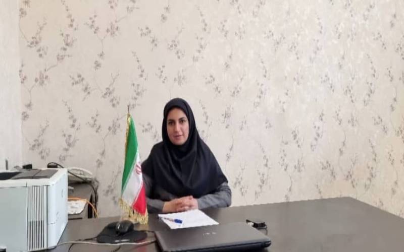 ادای احترام سرپرست و جمعی از کارکنان آموزشکده ملی مهارت دختران بوشهر به مقام شامخ شهدای بوشهر