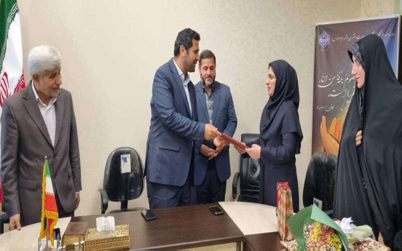 آیین تکریم رئیس پیشین و معارفه سرپرست جدید آموزشکده ملی مهارت الزهرا(س) بوشهر
